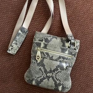 Michael Kors Crossbody Bag